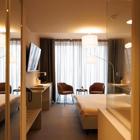 Millennium Hub & Hotel Констанца Экстерьер фото